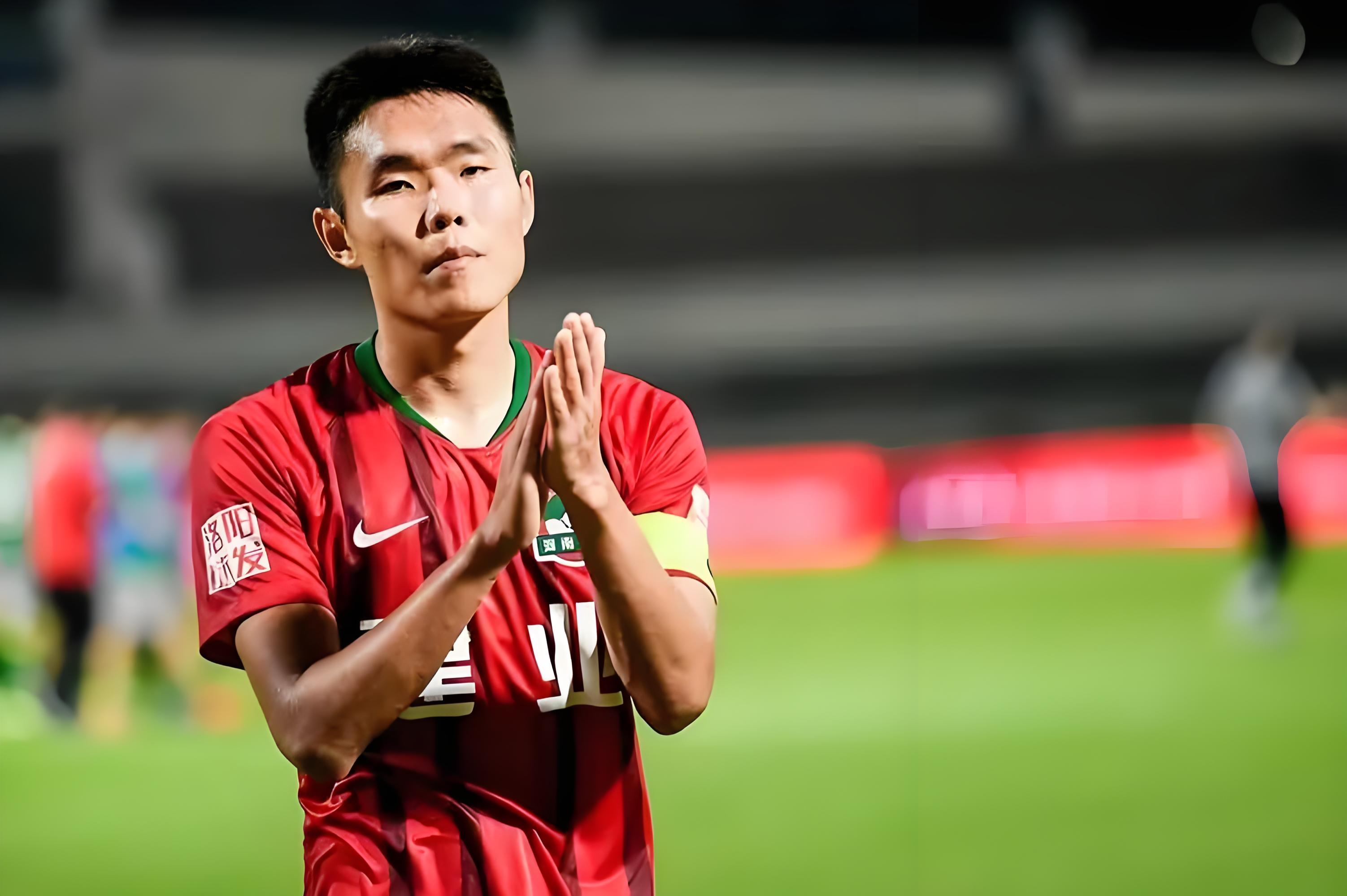 河南队在比赛中展现出坚韧不拔的顽强意志