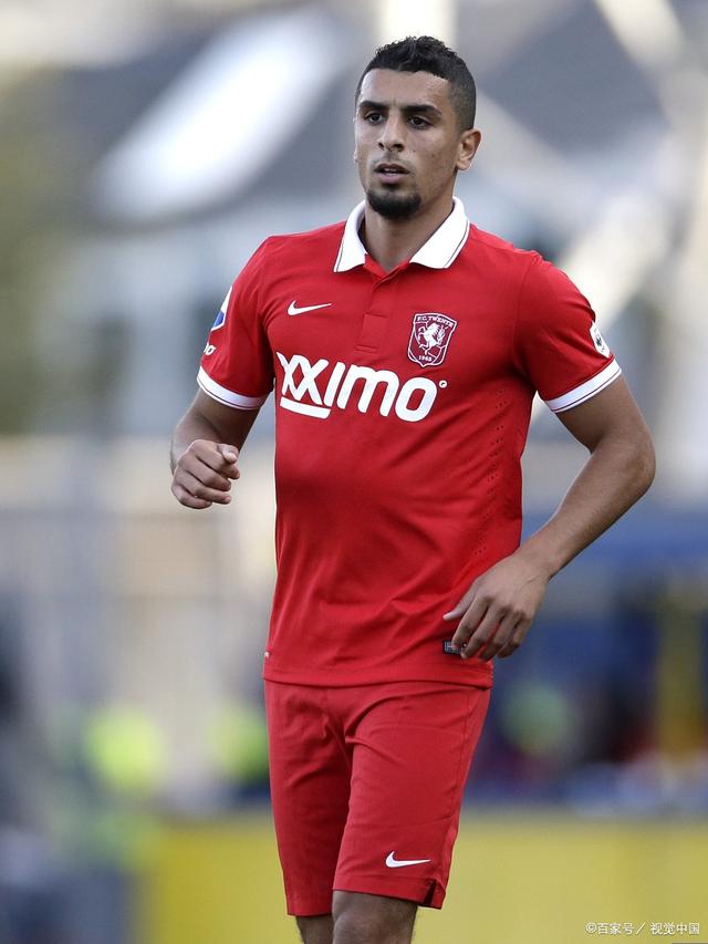 阿贾克斯大胜海伦芬继续领跑