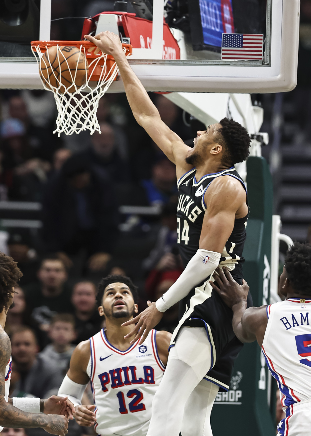 雄鹿队球员赛后发表感言，感慨艰难训练