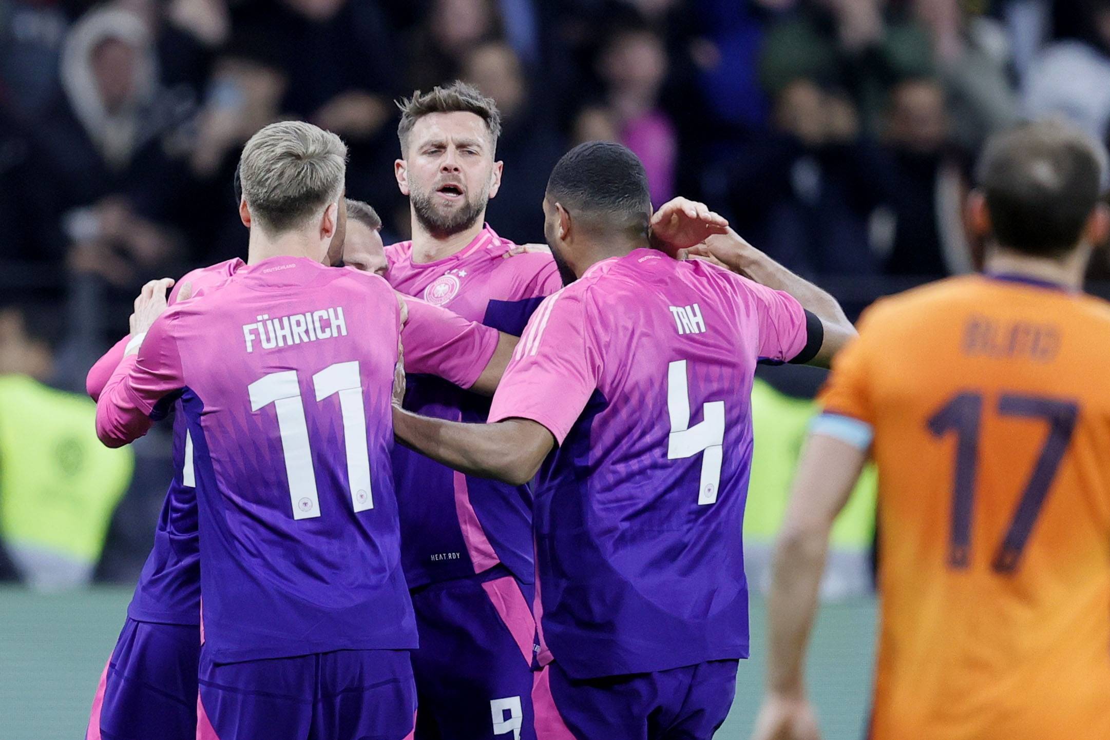 波兰队以惊人表现晋级欧洲杯半决赛