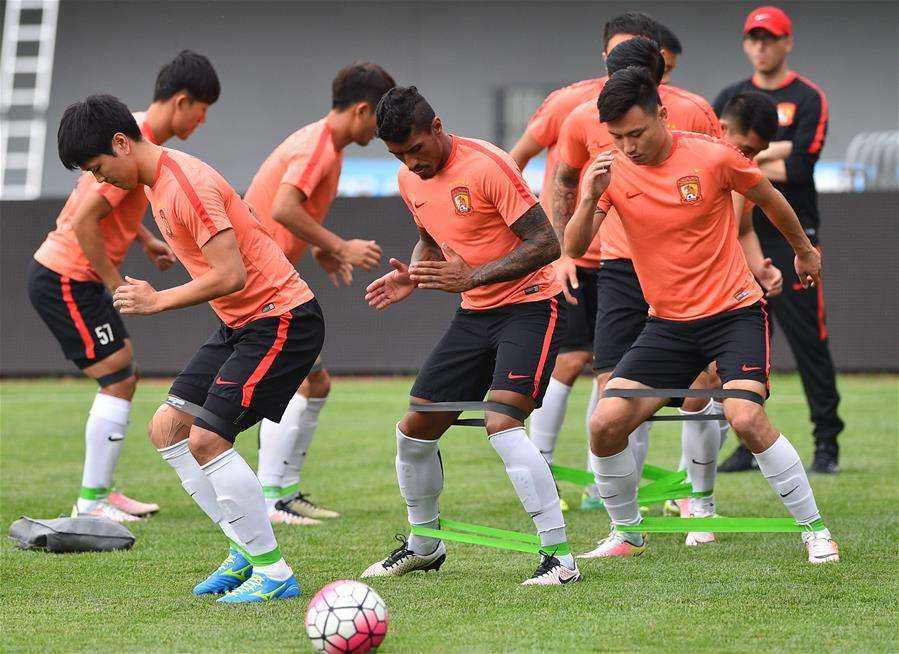 半岛体育app下载-关于恒大巴西外援连入三球，率队大胜华夏的信息