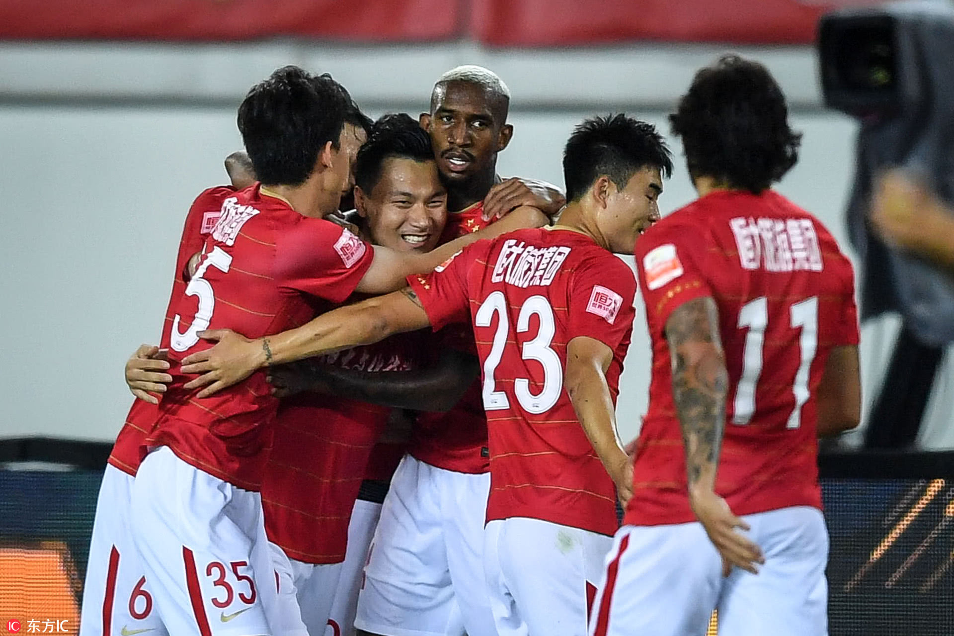 关于恒大巴西外援连入三球，率队大胜华夏的信息