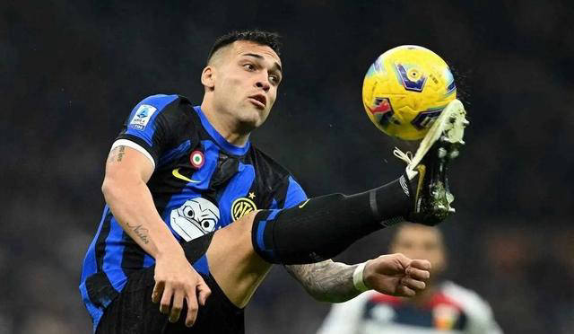 关于热那亚前锋连续场比赛进球，成为球队锋线支柱的信息