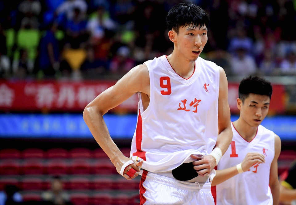 半岛体育官方-云达不莱梅遭遇失利，难挽局面