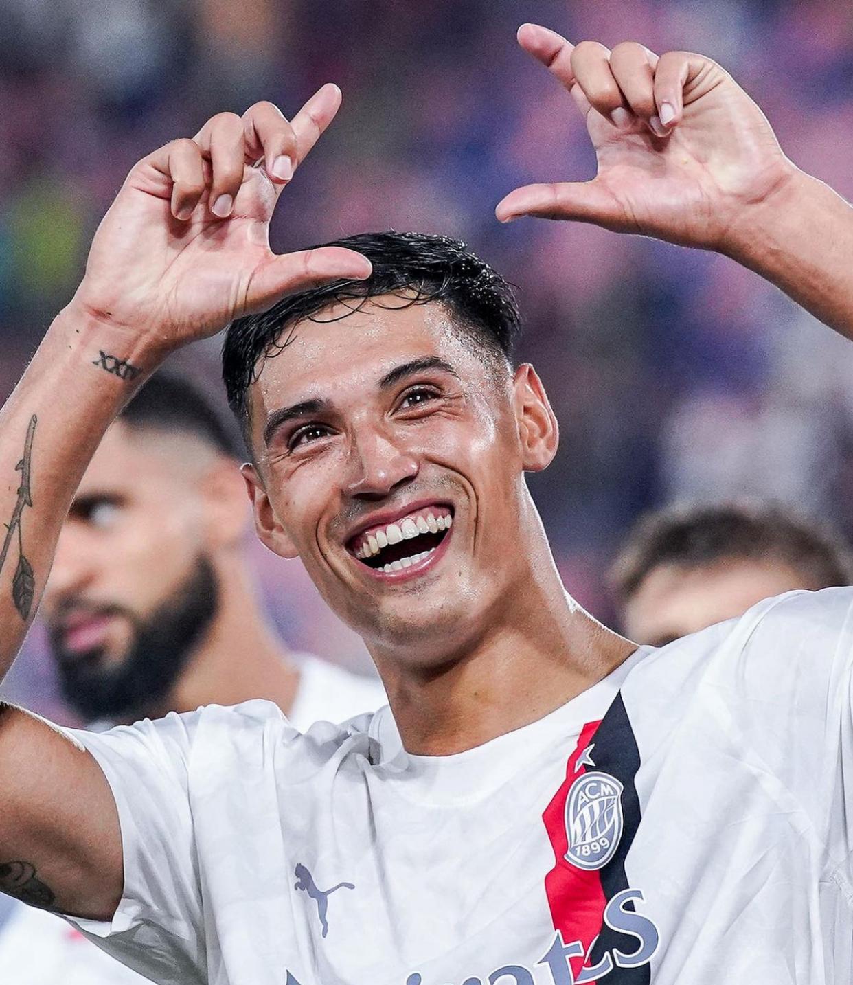 半岛体育官网app-AC米兰签下年轻巴西天才，引发球迷热议的简单介绍